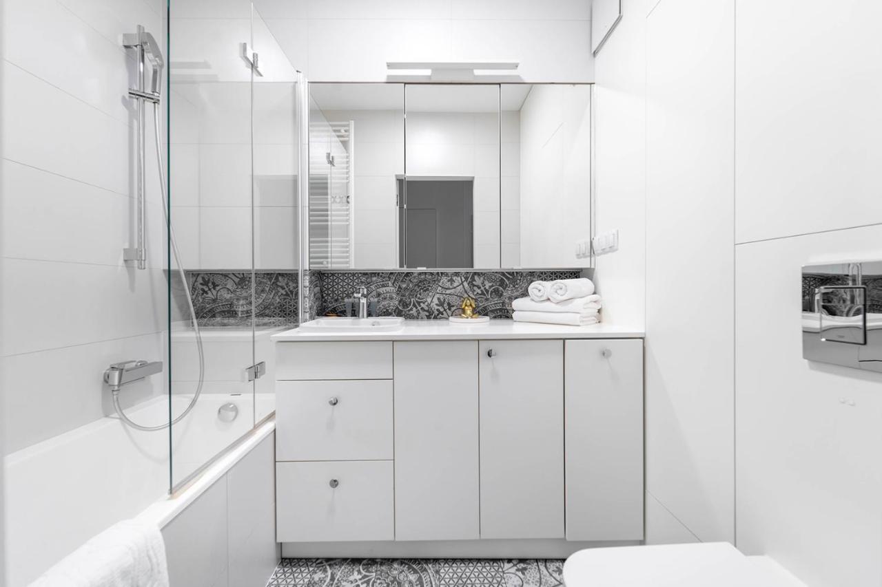 Grochowska Free Parking Apartment ワルシャワ エクステリア 写真